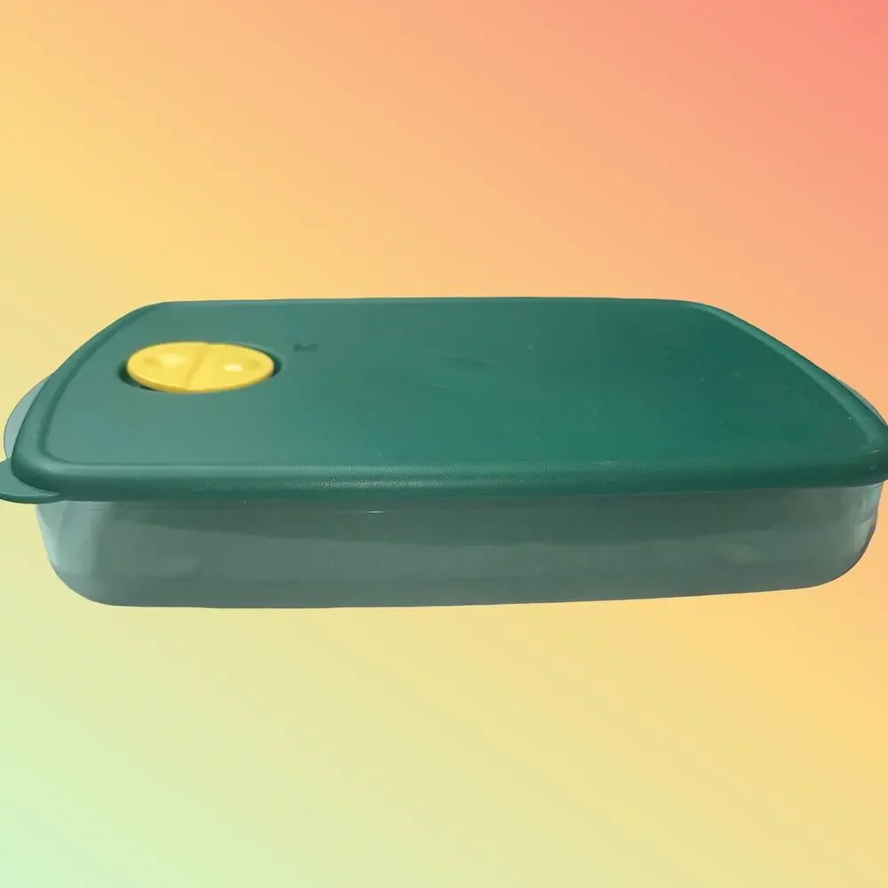 Tupperware Rock N Serve 6 Cup Microwave Container Green Yellow Vent 3381B